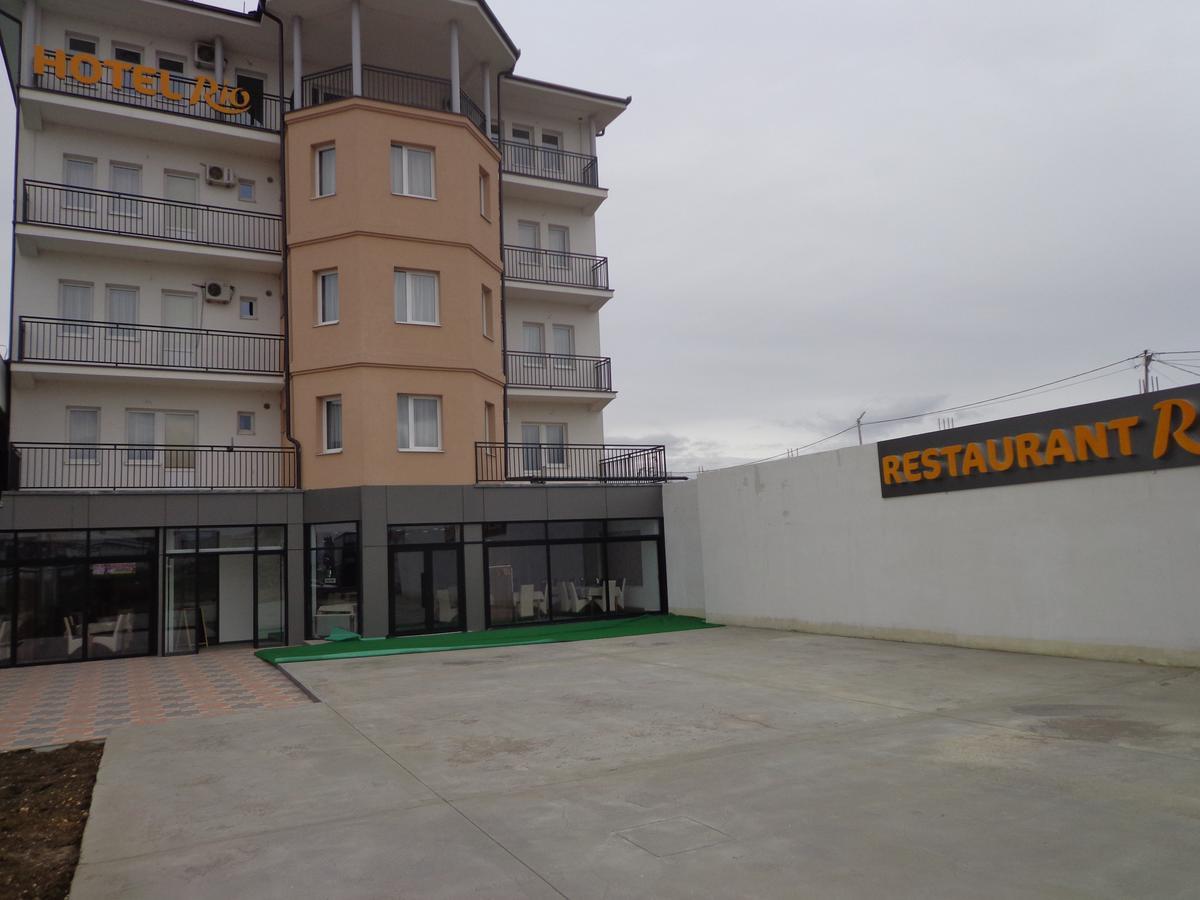 Hotel Rio Pristina Exterior foto