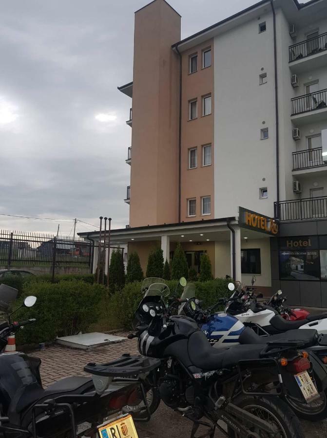 Hotel Rio Pristina Exterior foto